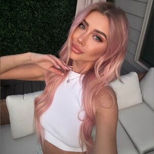 Meet your Posher, Inna